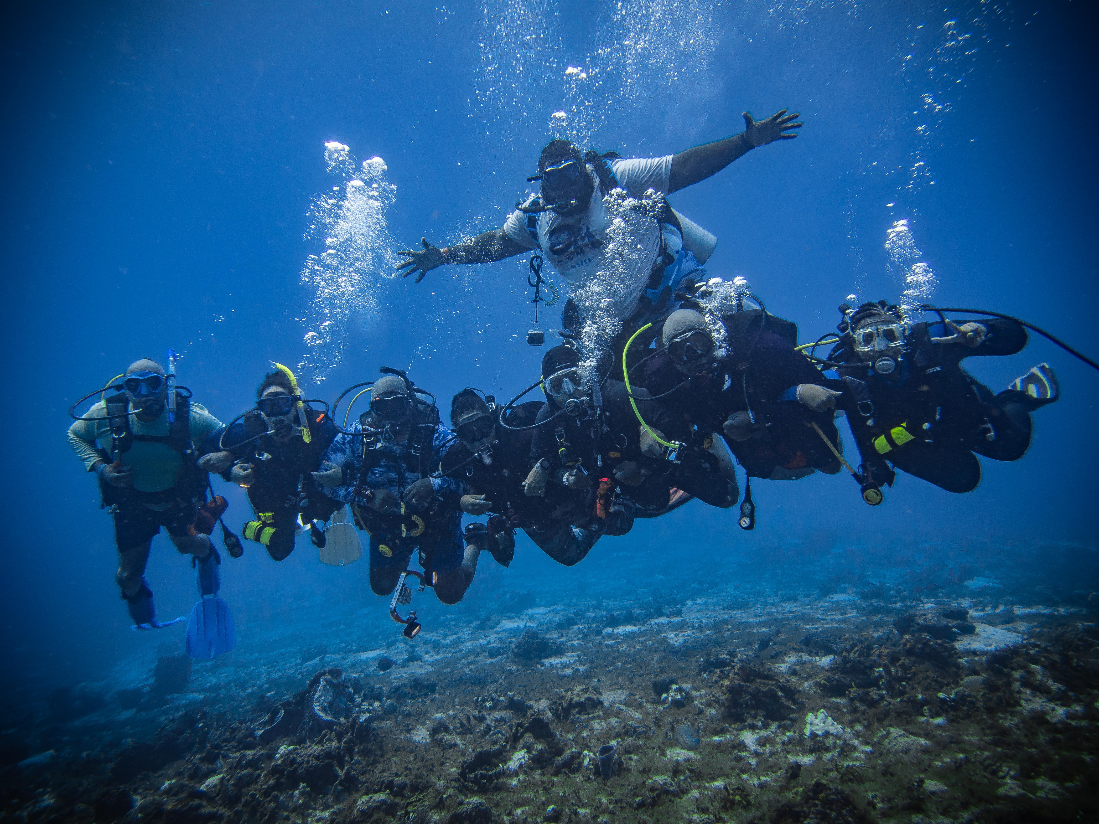 Unicorns of Diving members underwater
